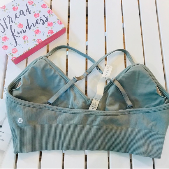 Lululemon awakening bra earl green size with pads - Picture 2 of 5